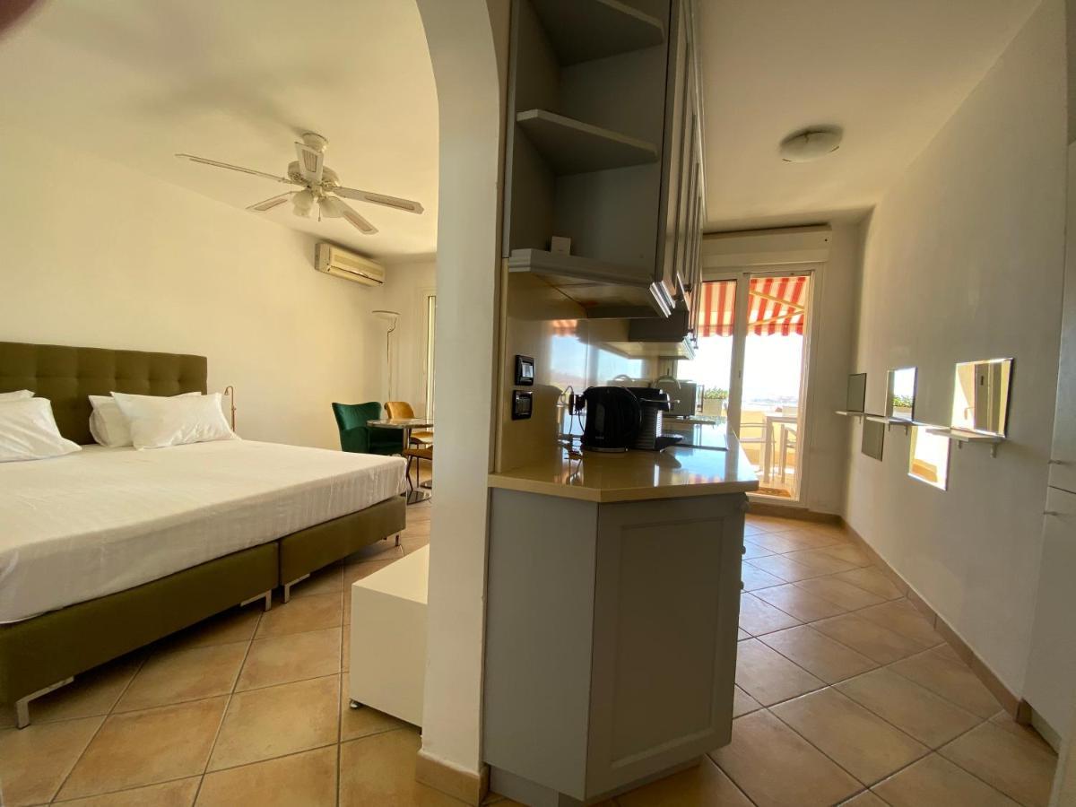 Mansfield Vue Carte Postale Terrasse Piscine Calme Port A 200M A Pied Apartment Menton Exterior photo